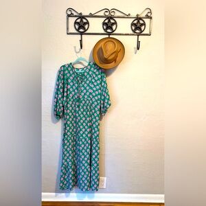 Women’s Green and pink Floral dress. Flowy. Sz large. Wedding